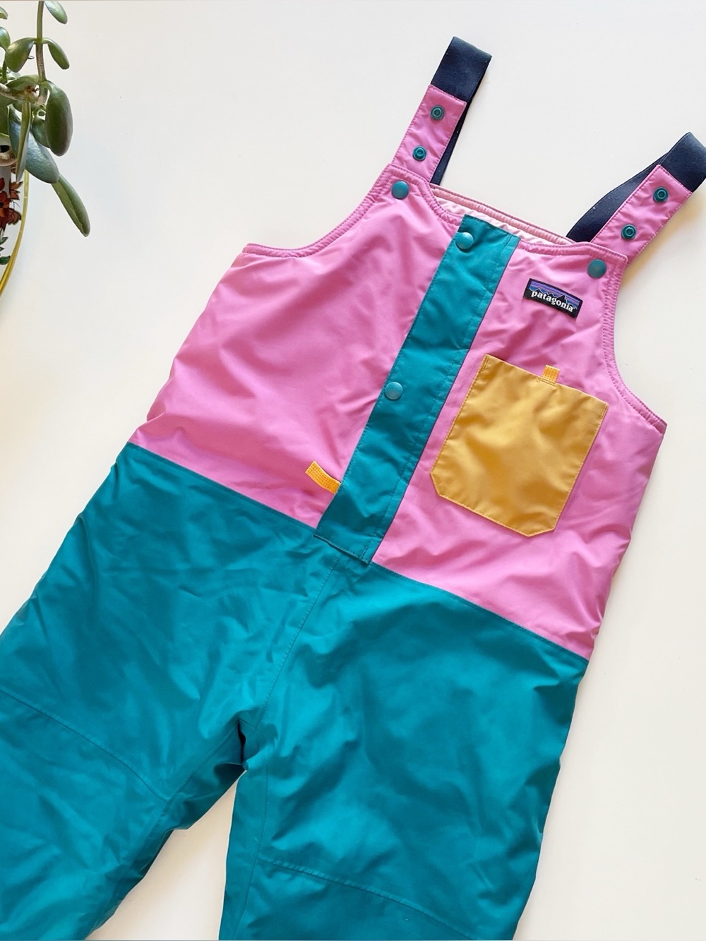 Patagonia Snow Pile Retro Pink / Teal Snow Bibs Pants | 4T